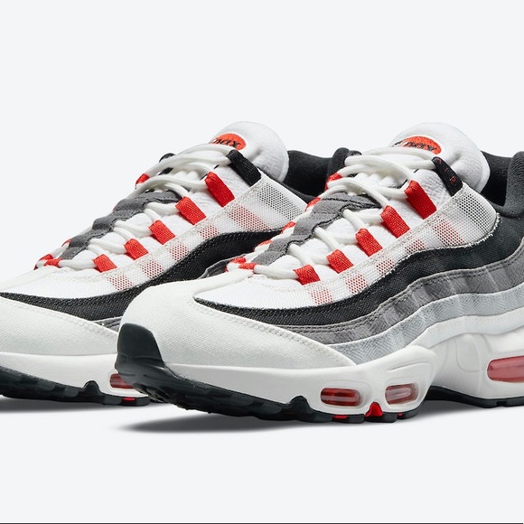 Nike Air Max 95 in Smoke Grey - Picture 5 of 12